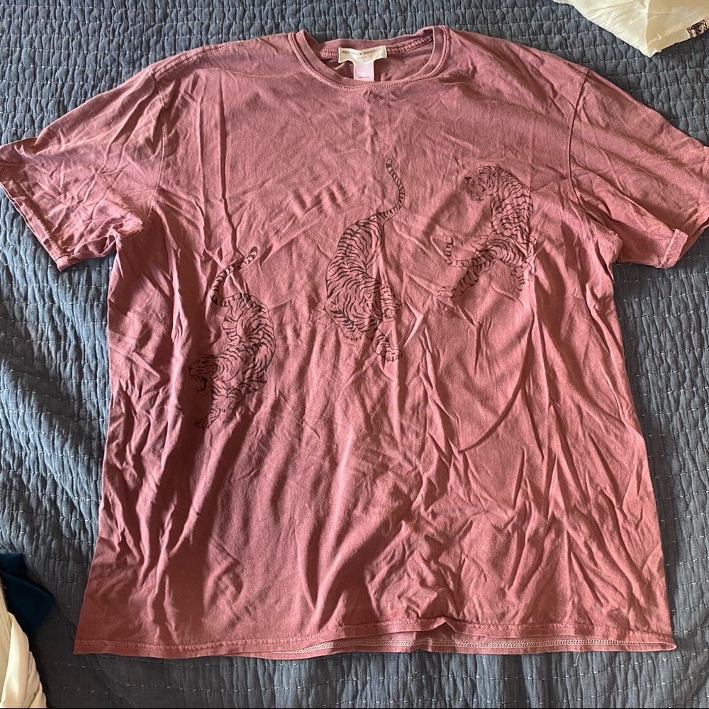 Urban Outfitter Oversized Tiger T-Shirt